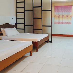 Reddoorz @ Grand Valley Hotel Junction Luna Cagayan